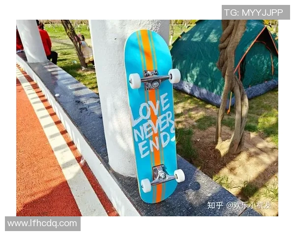 滑板文化的碰撞与融合：深入广州滑板队的团队协作与默契探讨